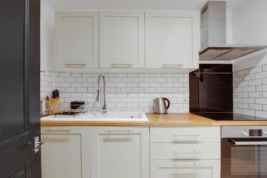 Princes Villa - Large Fully Self Contained Flat, 5 Minutes From The Sea Hastings Buitenkant foto