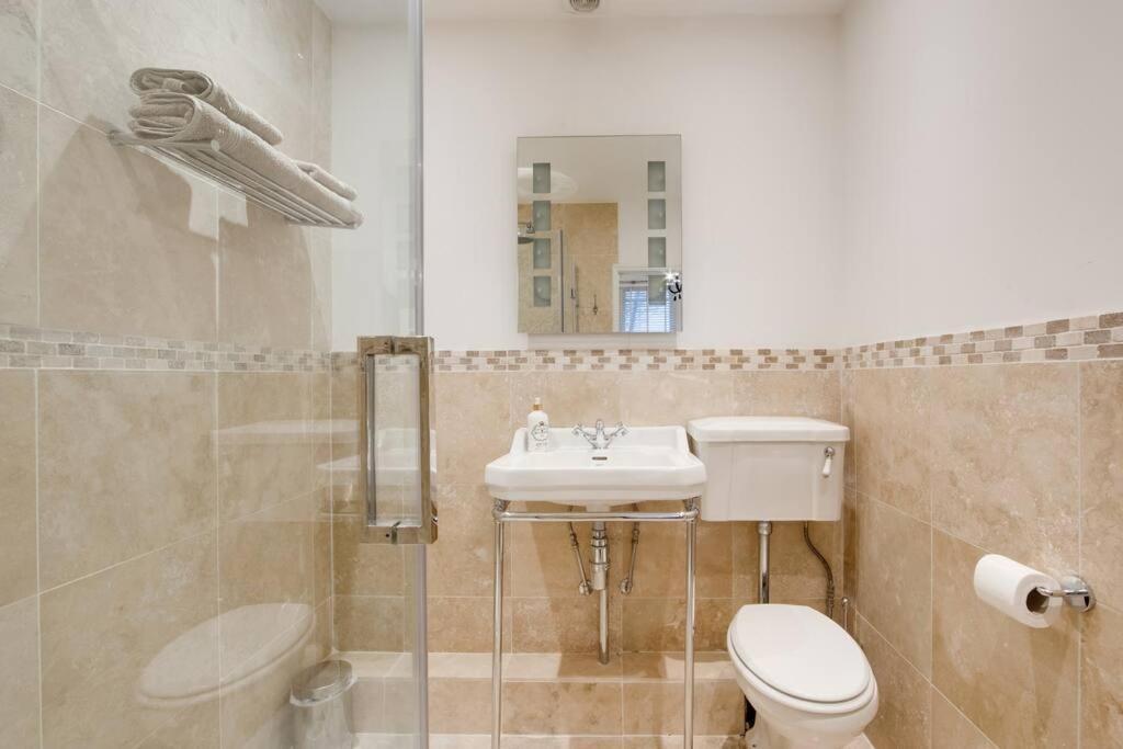 Princes Villa - Large Fully Self Contained Flat, 5 Minutes From The Sea Hastings Buitenkant foto